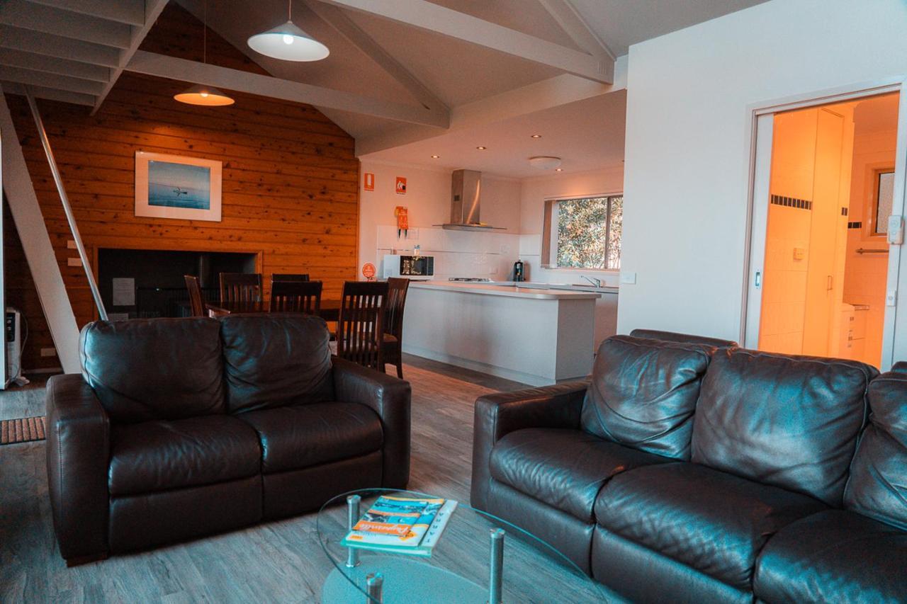 Villa Waterfront Retreat At Wattle Point Forge Creek Exterior foto