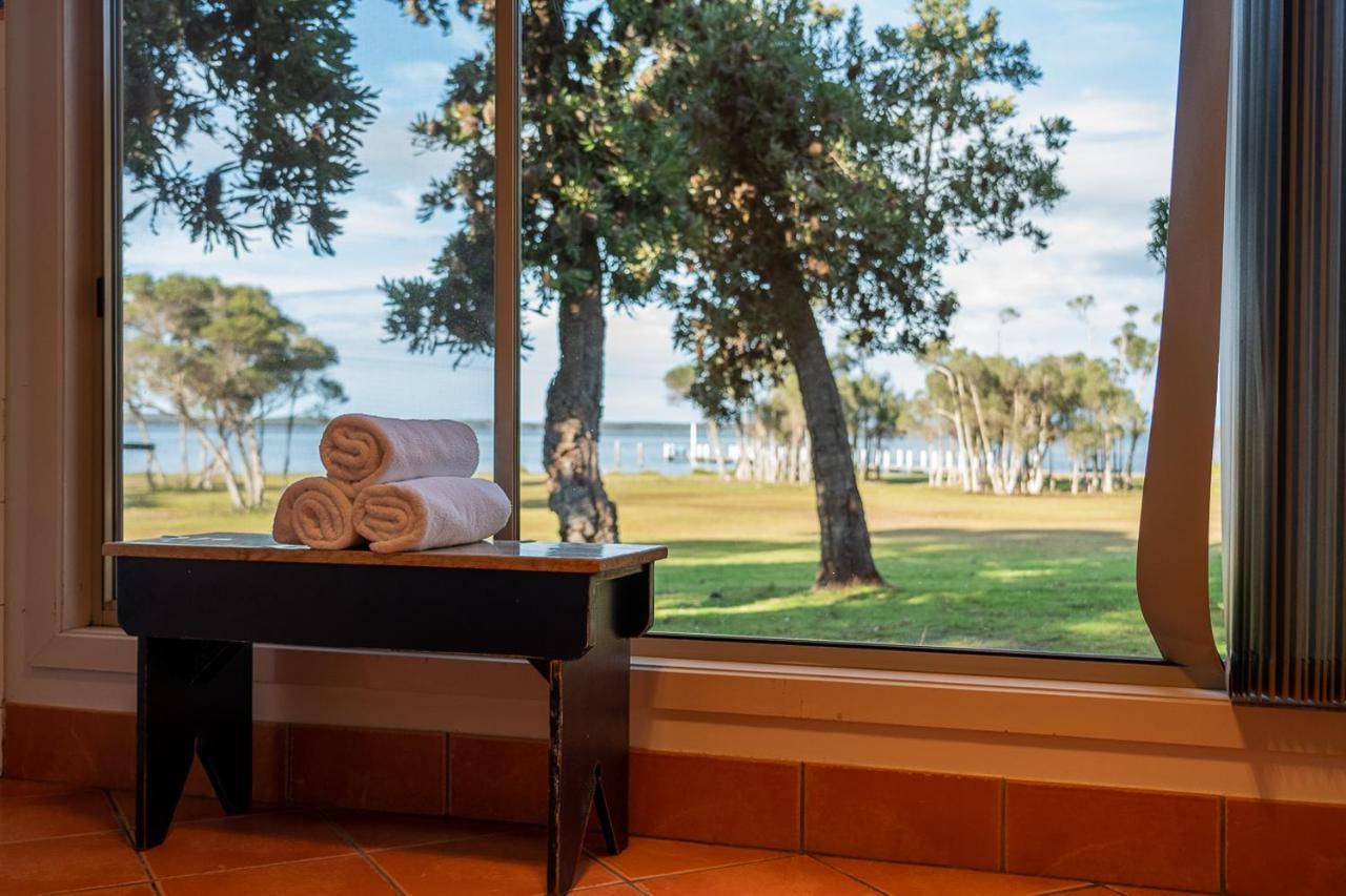 Villa Waterfront Retreat At Wattle Point Forge Creek Exterior foto